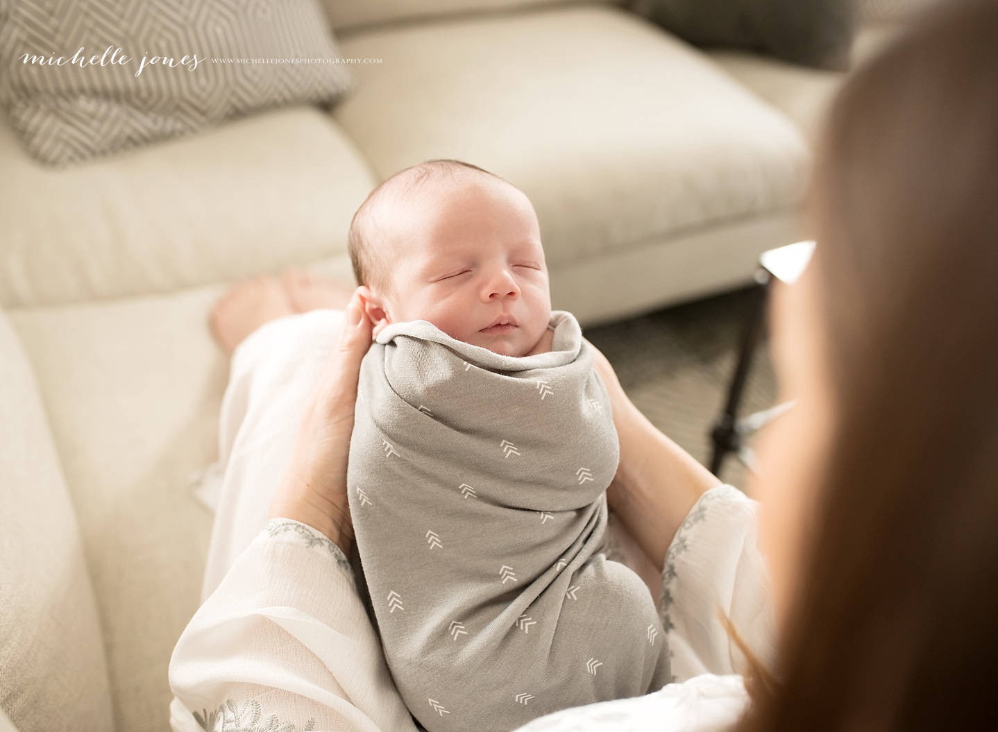 Cleveland Newborn Lifestyle Photographer