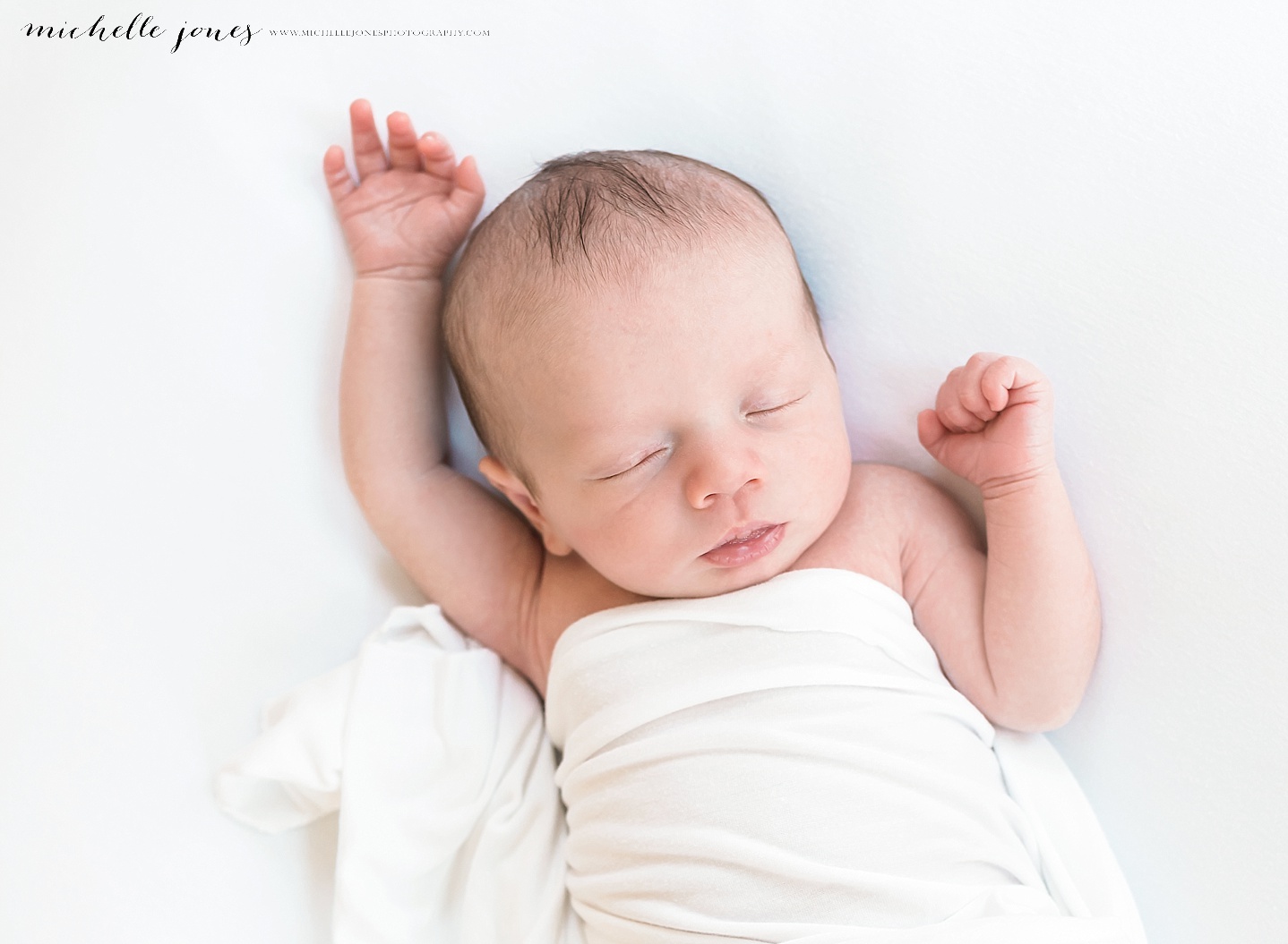 Cleveland Newborn Lifestyle Photographer