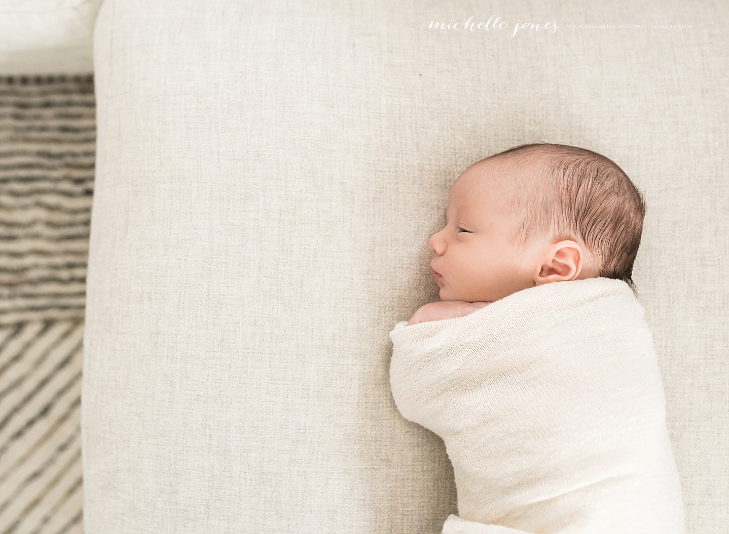 Cleveland Newborn Lifestyle Photographer